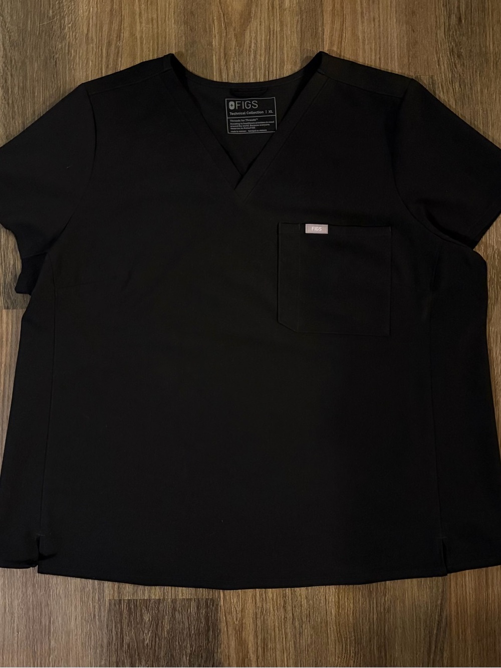 FIGS SCRUB Catarina Maternity V-Neck Scrub Top, Black, Size XL